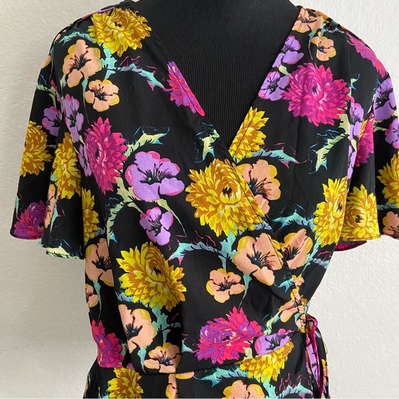 Topshop Floral Cinch And Flare Wrap Blouse With Flutter Sleeves Size 6 - Picture 6 of 11